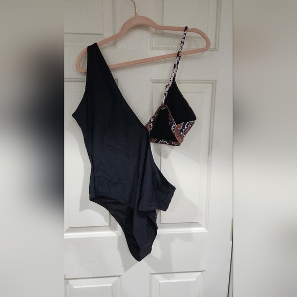 NWOT!! MATTE COLLECTION SWIMSUIT! - Picture 2 of 3